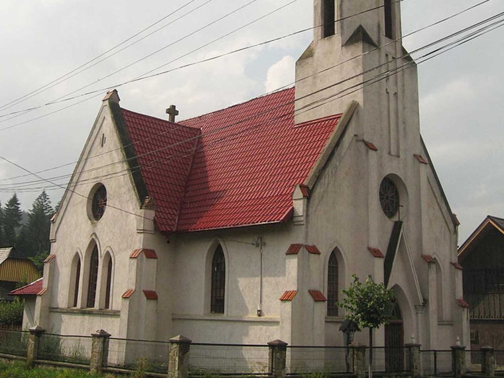 Biserica romano catolica din Putna